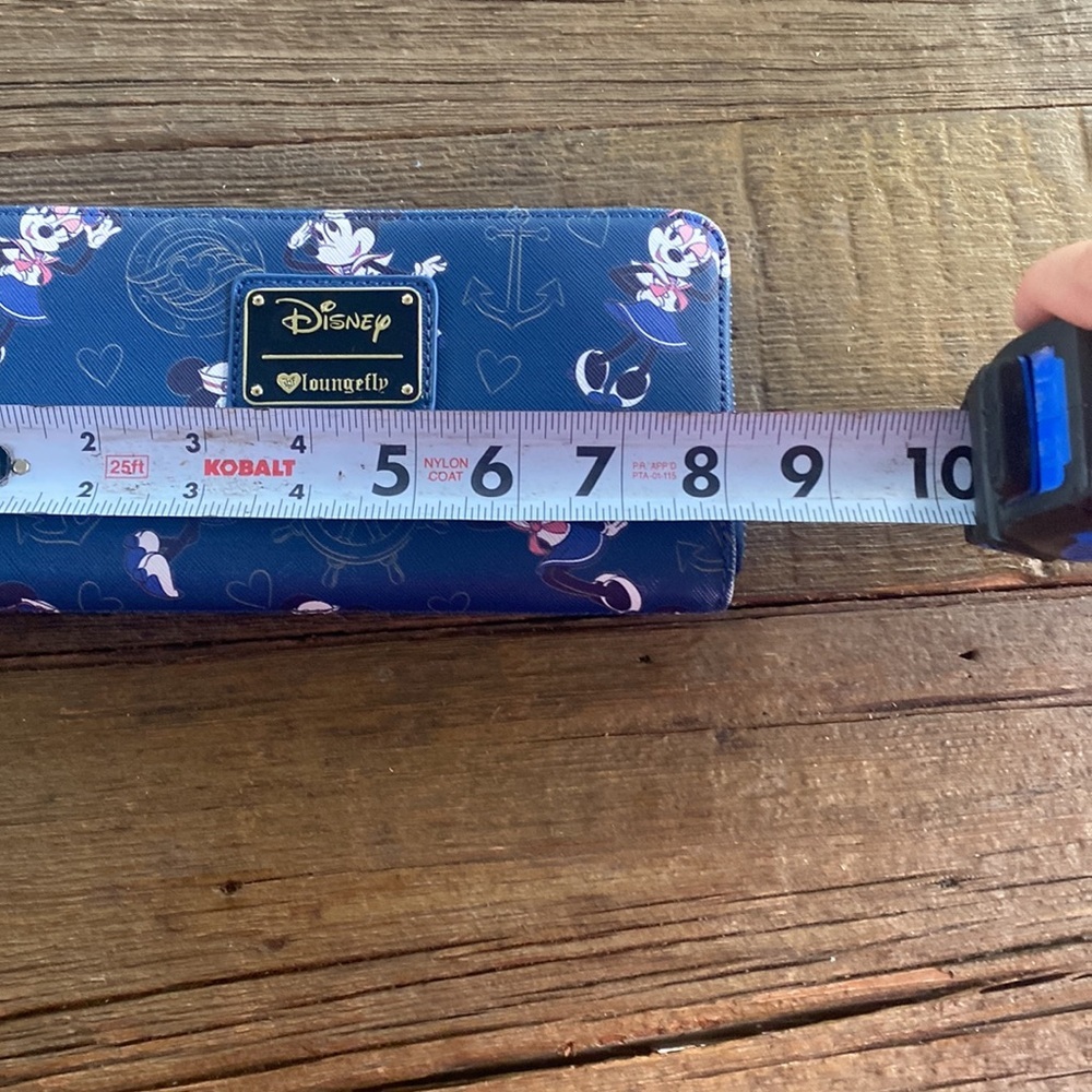 Loungefly x Disney Navy&White full zip wallet. Sailor Minnie Mouse pin up. - Picture 5 of 7